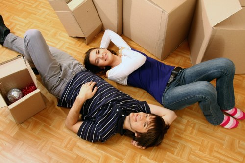 Local man and van service transporting furniture in Islington