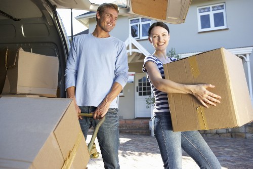 Example move pricing near busy Islington streets and housing styles